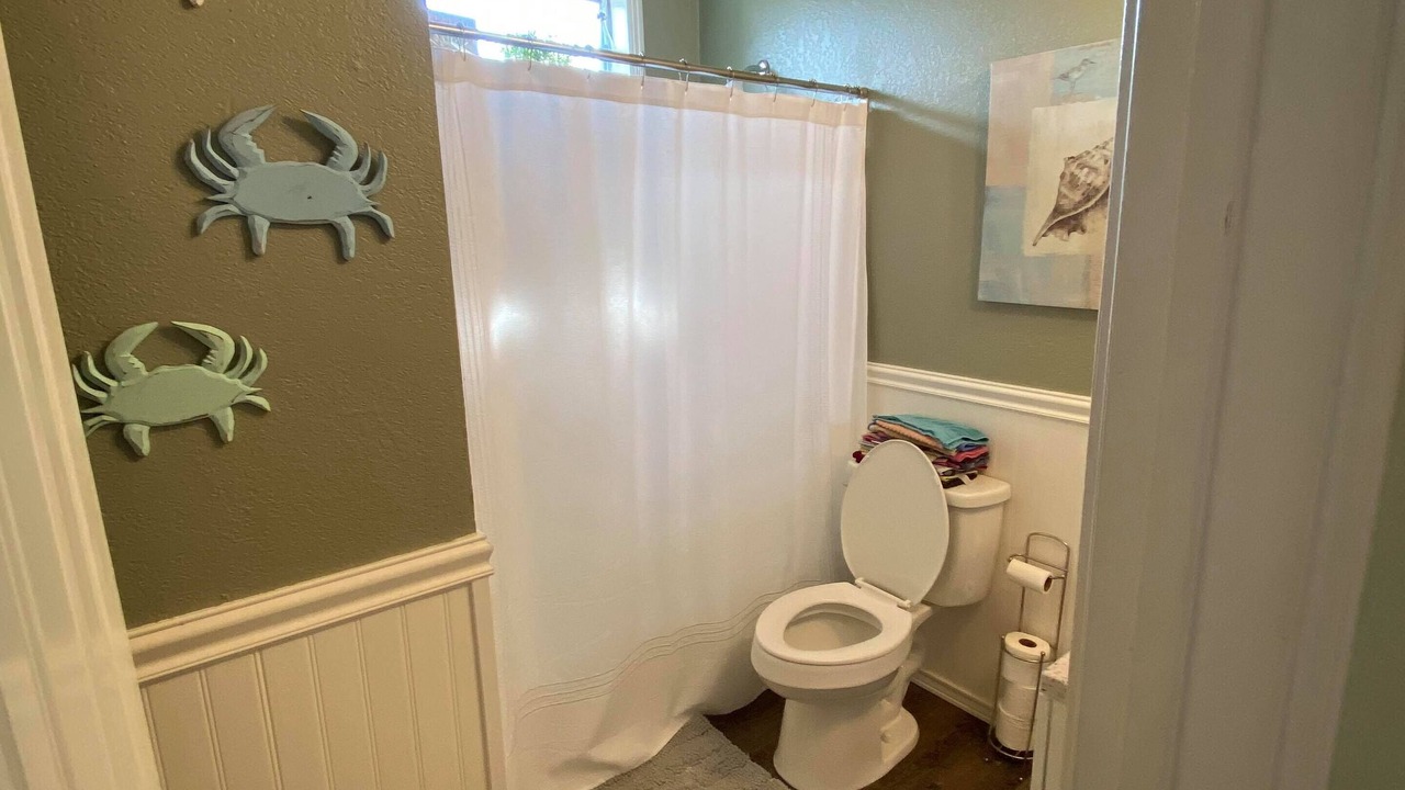 Photo of Bathroom in Colington