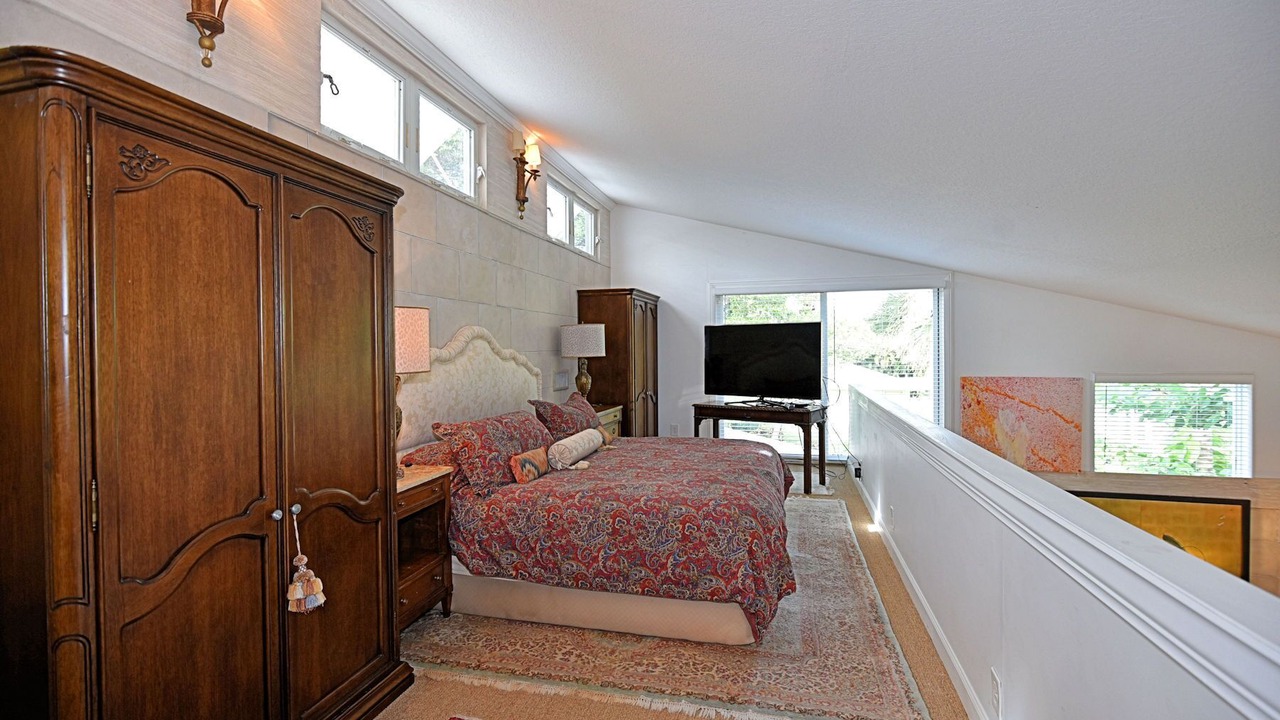 Photo of Bedroom in Hypoluxo Island