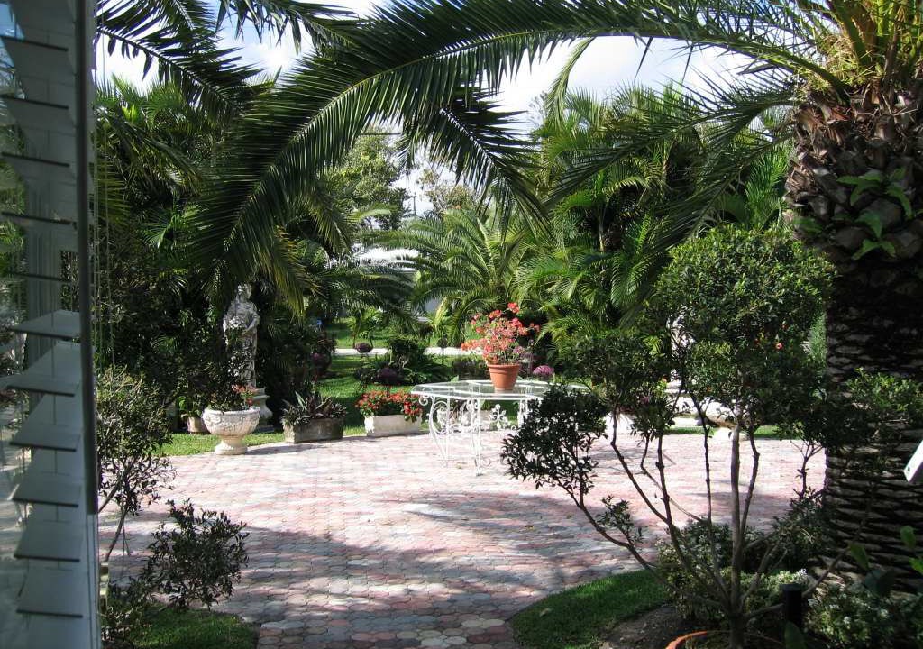 Photo of Patio Balcony in Hypoluxo Island