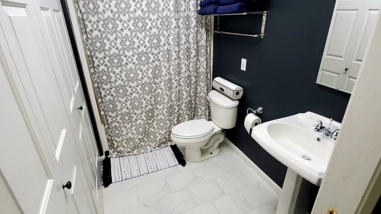 Photo of Bathroom in Valdez