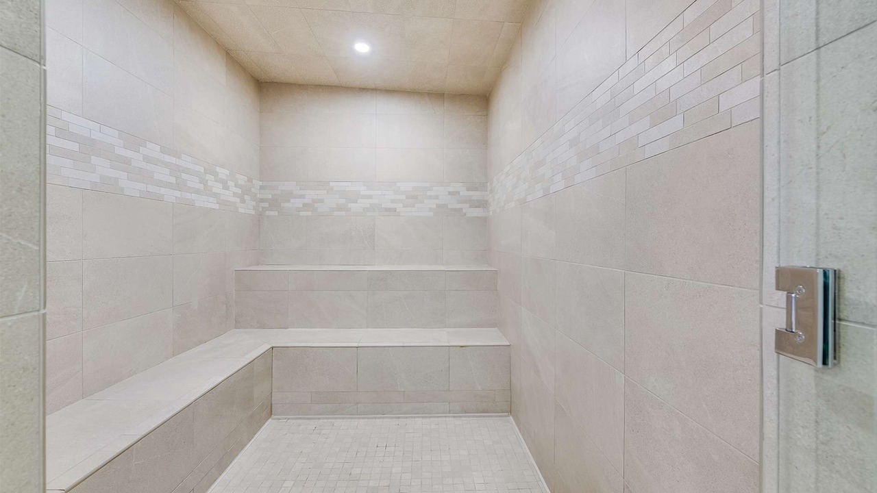 Photo of Others in Peak 9