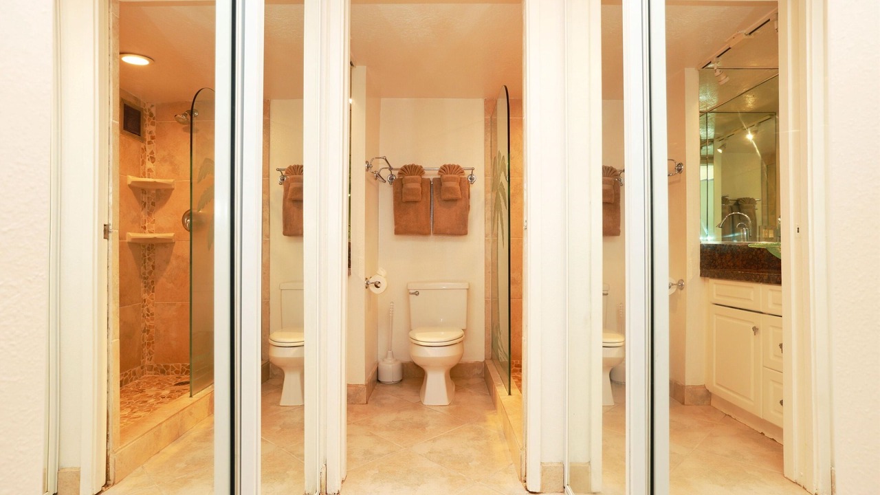 Photo of Bathroom in Honokowai