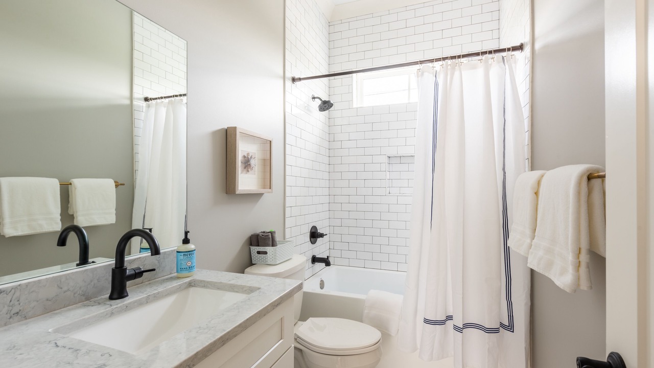 Photo of Bathroom in Mid-City