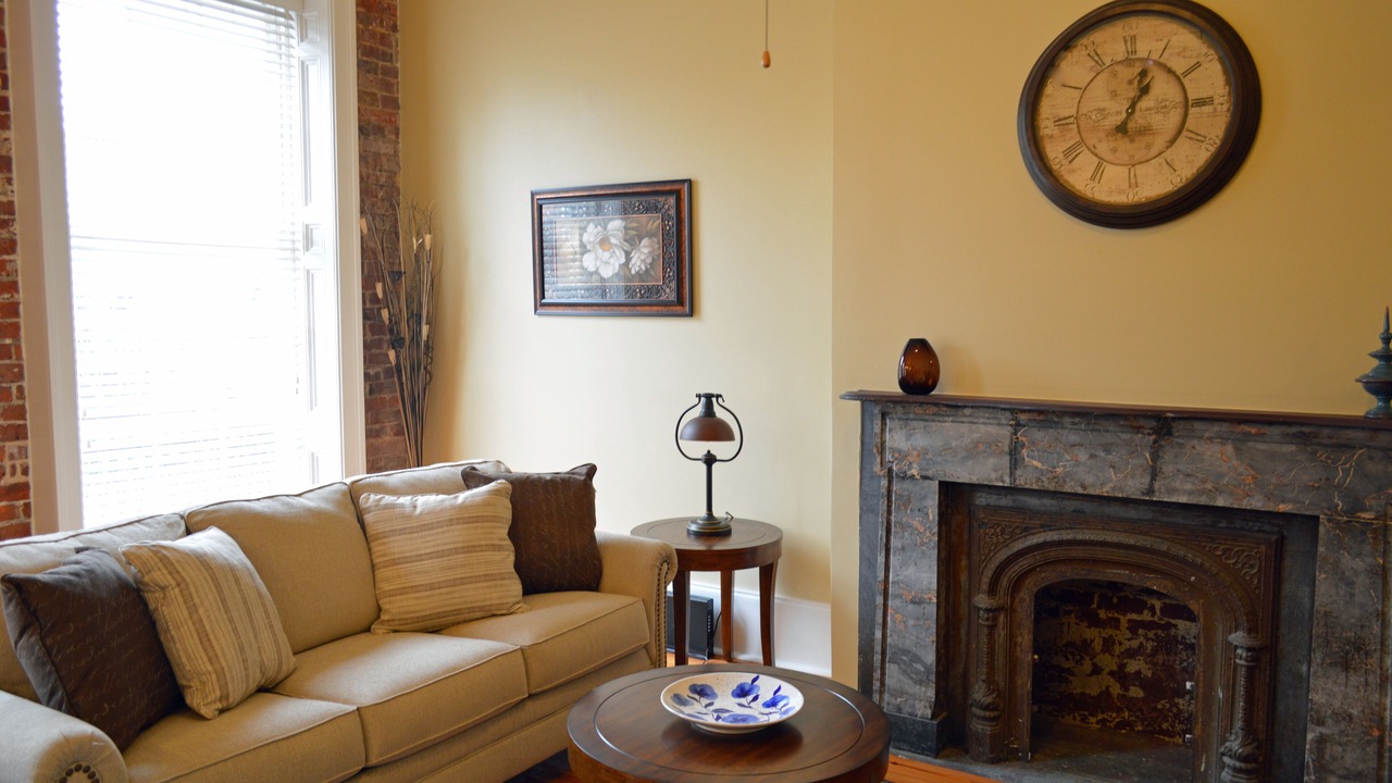 Photo of Livingroom in Arts/Warehouse District