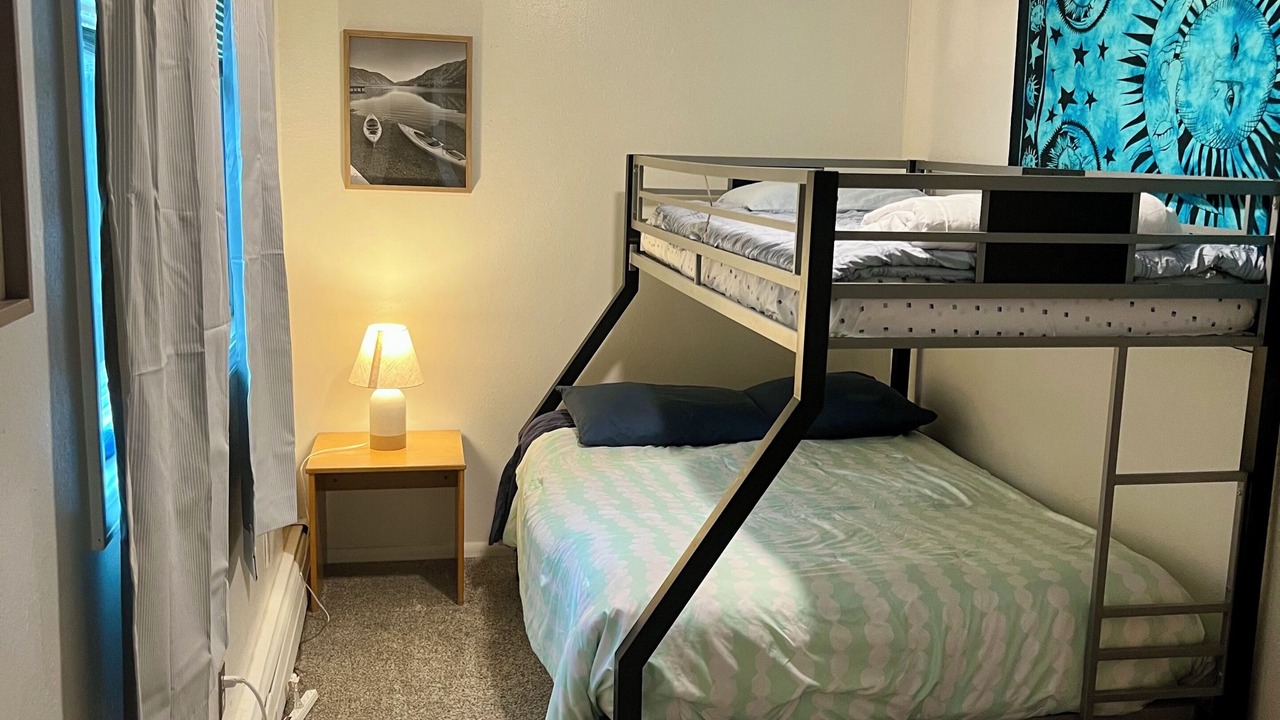 Photo of Bedroom in Taku - Campbell