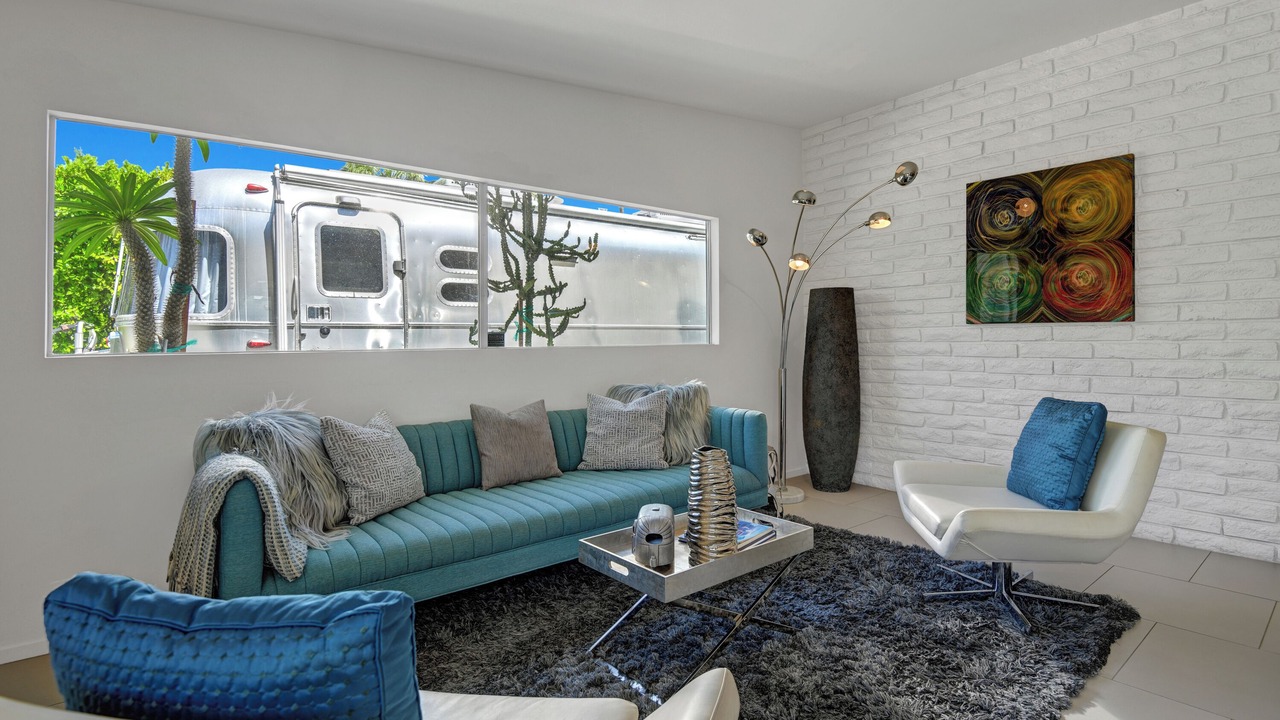 Photo of Livingroom in Deep Well Ranch