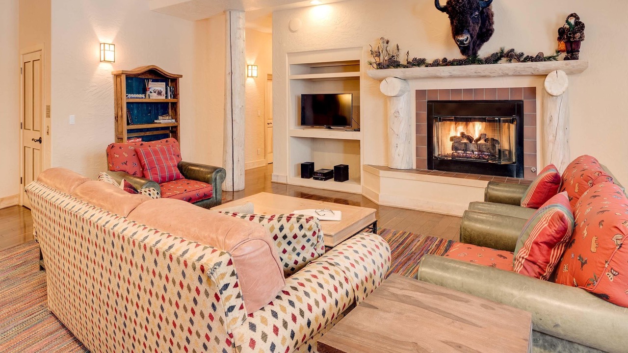Photo of Livingroom in Sunbeam Estates