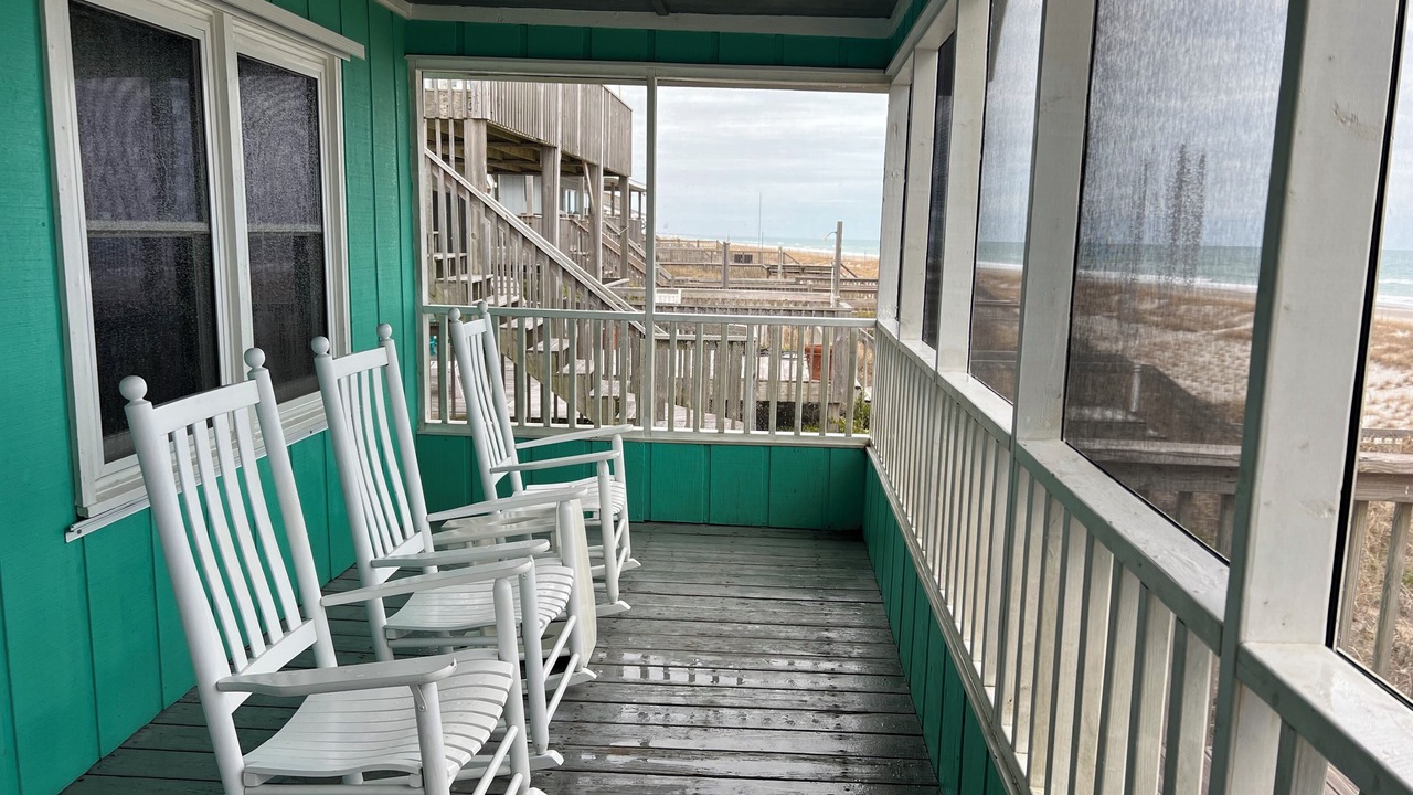 Photo of Patio Balcony in Topsail Beach