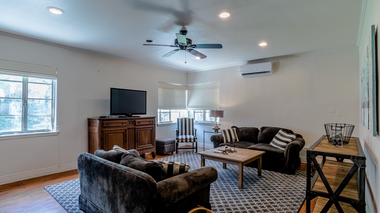 Photo of Livingroom in Touro