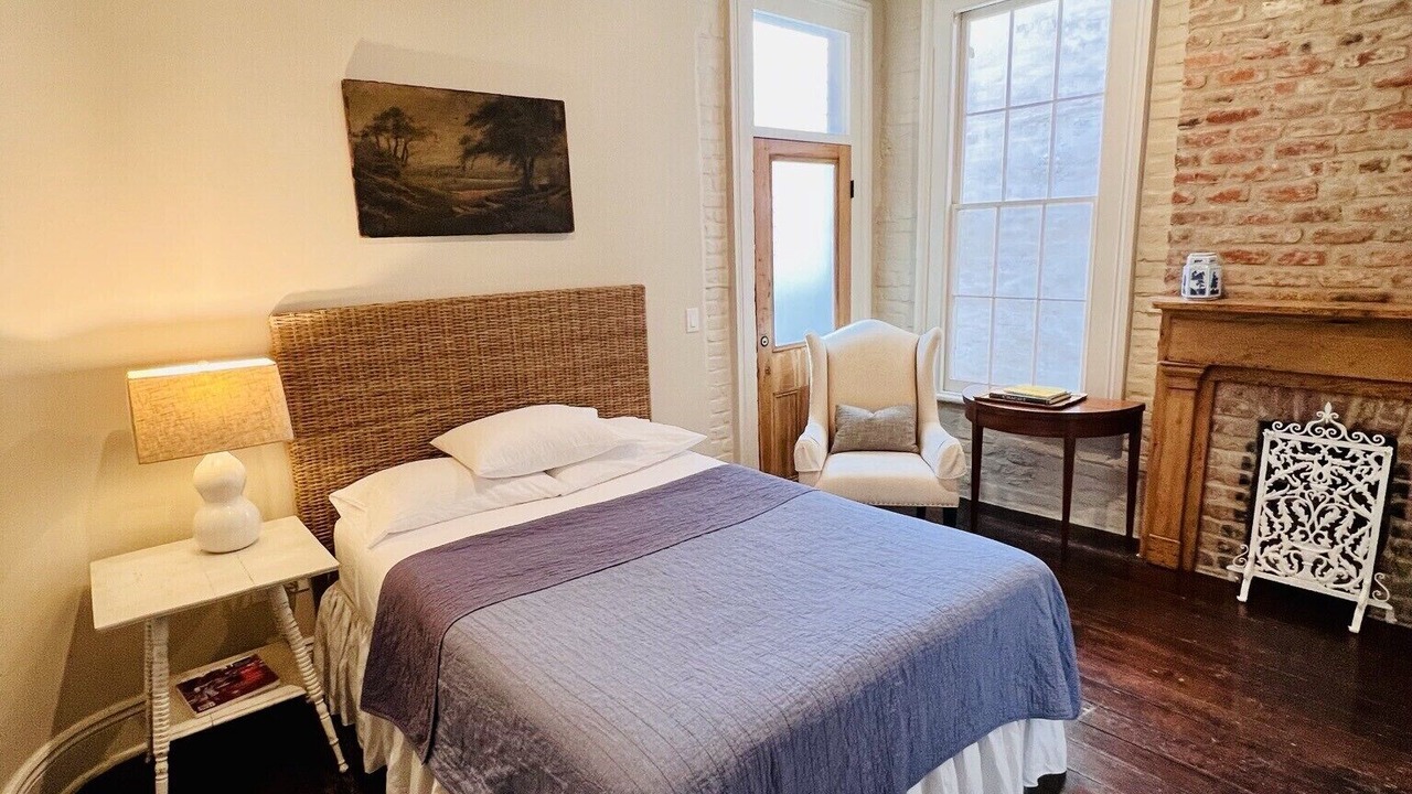 Photo of Bedroom in Lower Garden District