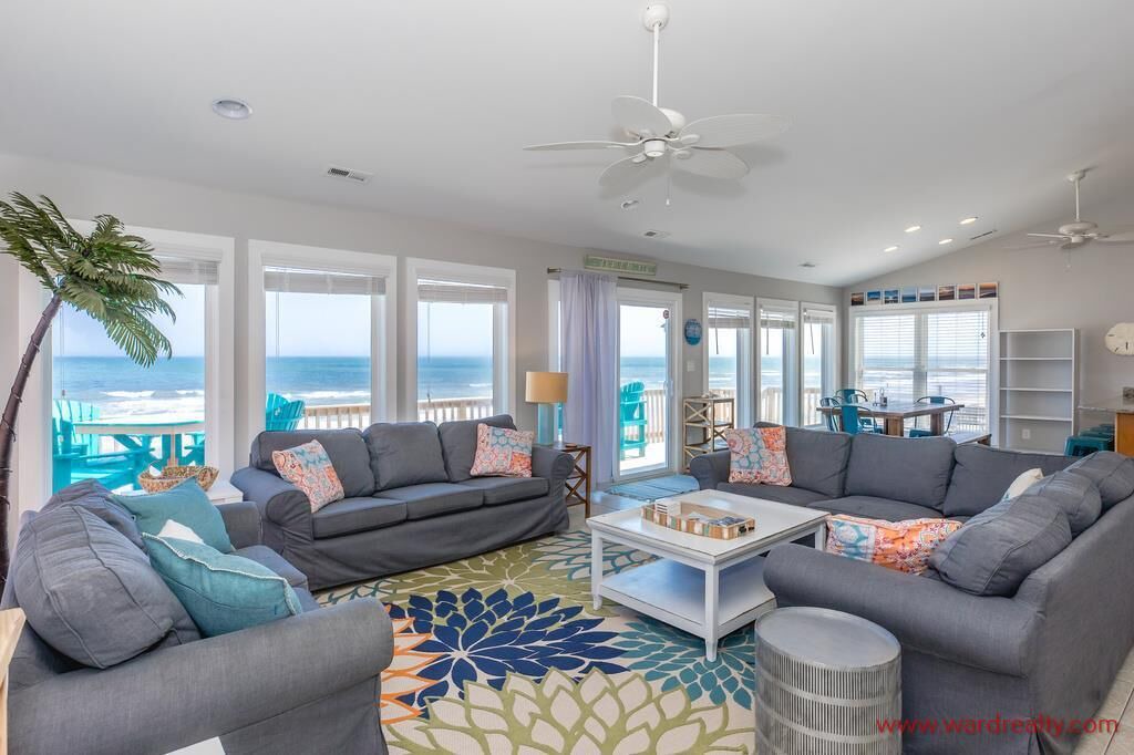 Photo of Livingroom in North Topsail Beach