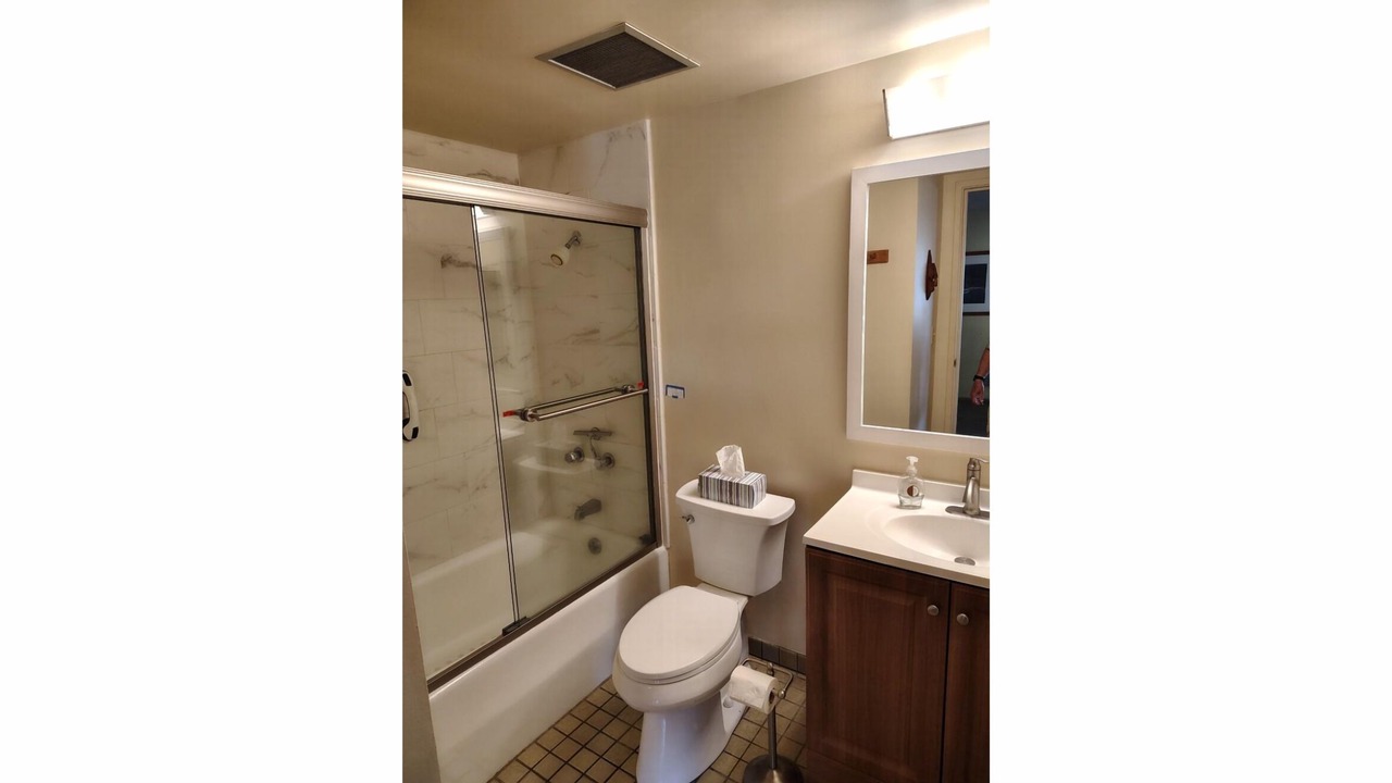Photo of Bathroom in Hanamaulu