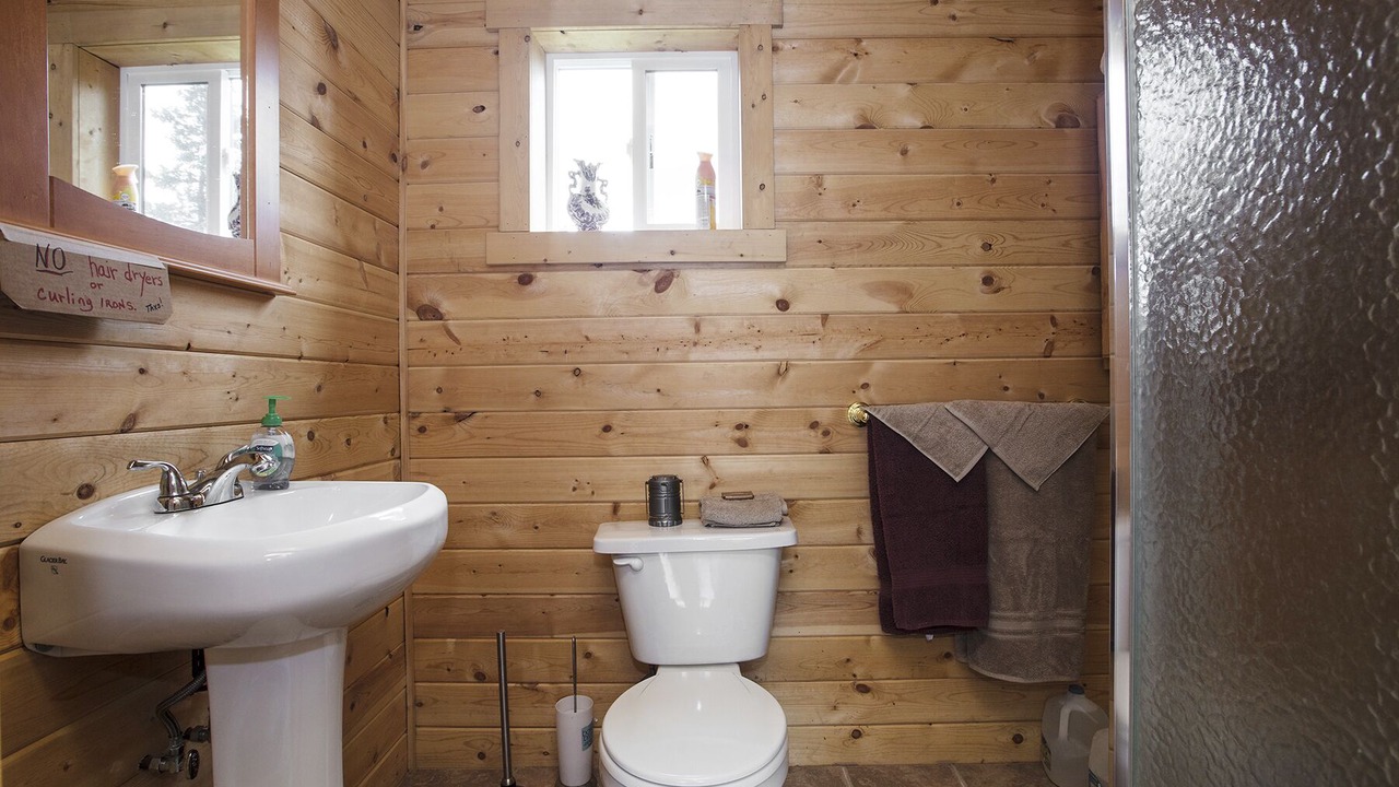 Photo of Bathroom in McCarthy