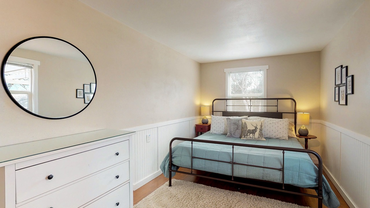 Photo of Bedroom in Manson