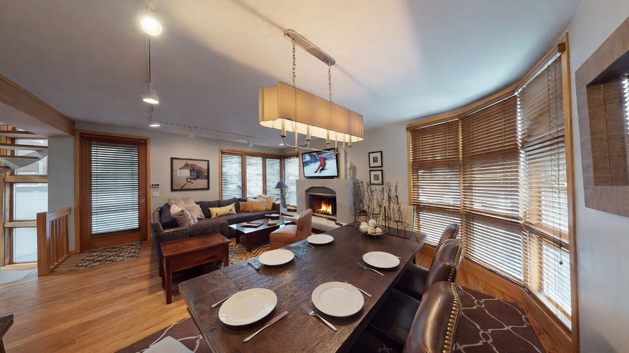 Photo of Livingroom in North Park City