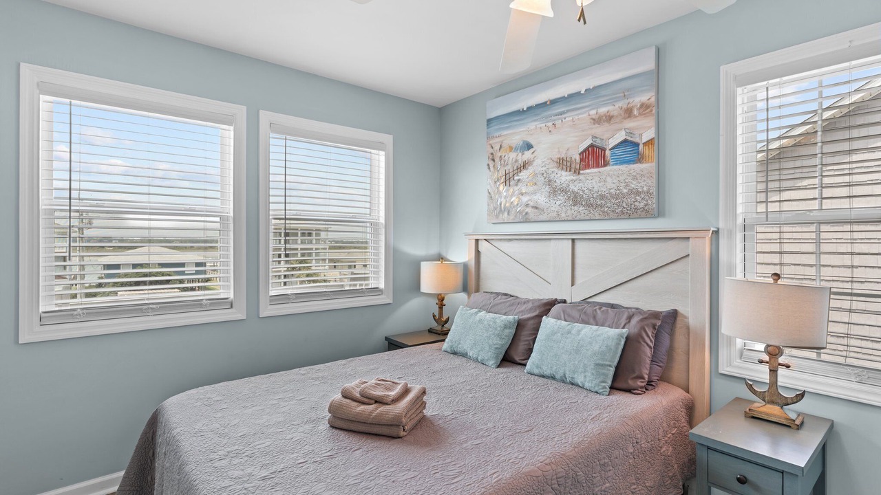 Photo of Bedroom in Topsail Beach