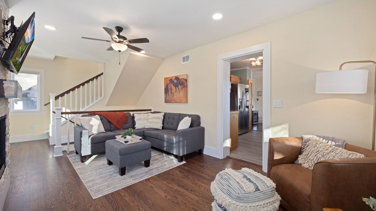 Photo of Livingroom in Loveland