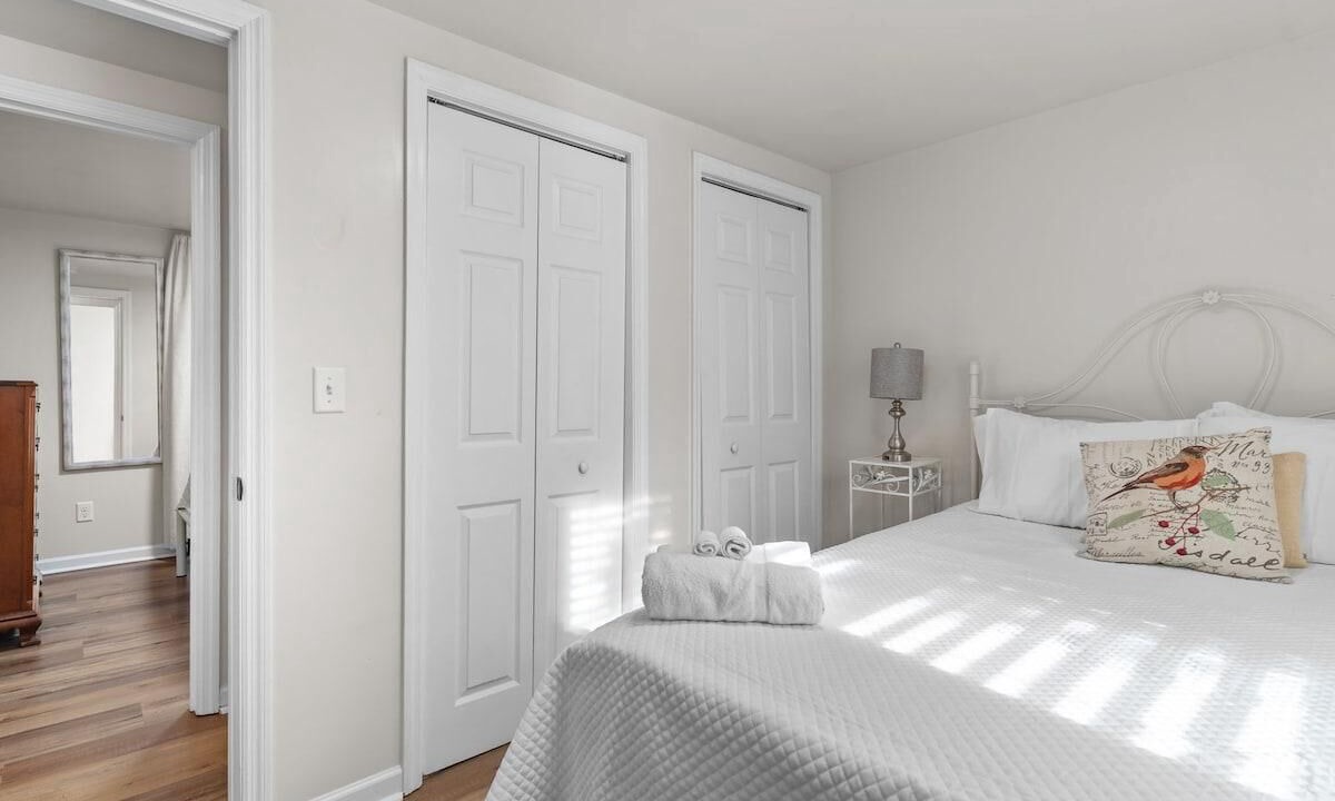 Photo of Bedroom in Myrtle Grove