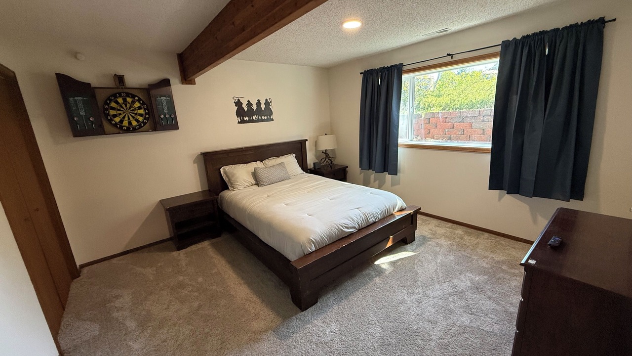 Photo of Bedroom in Gleneagle