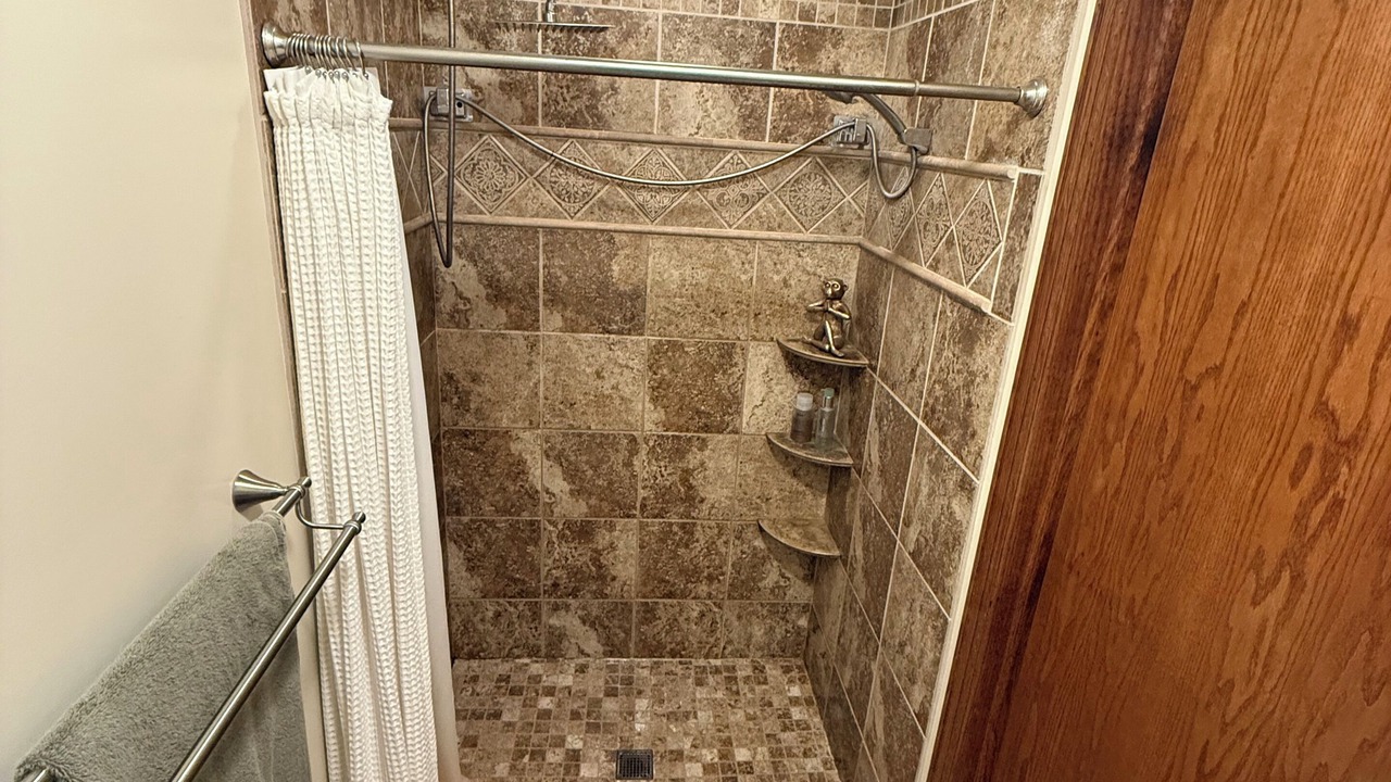 Photo of Bathroom in Gleneagle