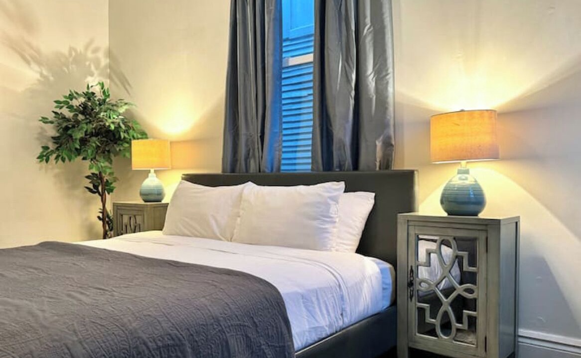 Photo of Bedroom in Mid-City