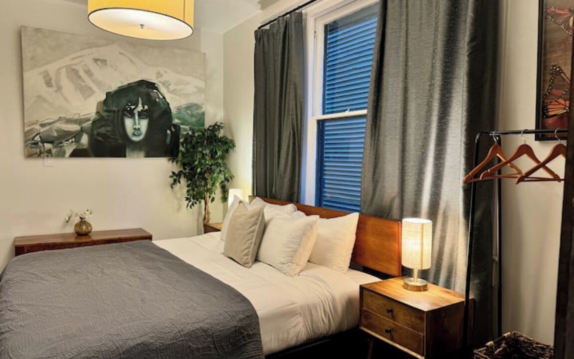 Photo of Bedroom in Mid-City