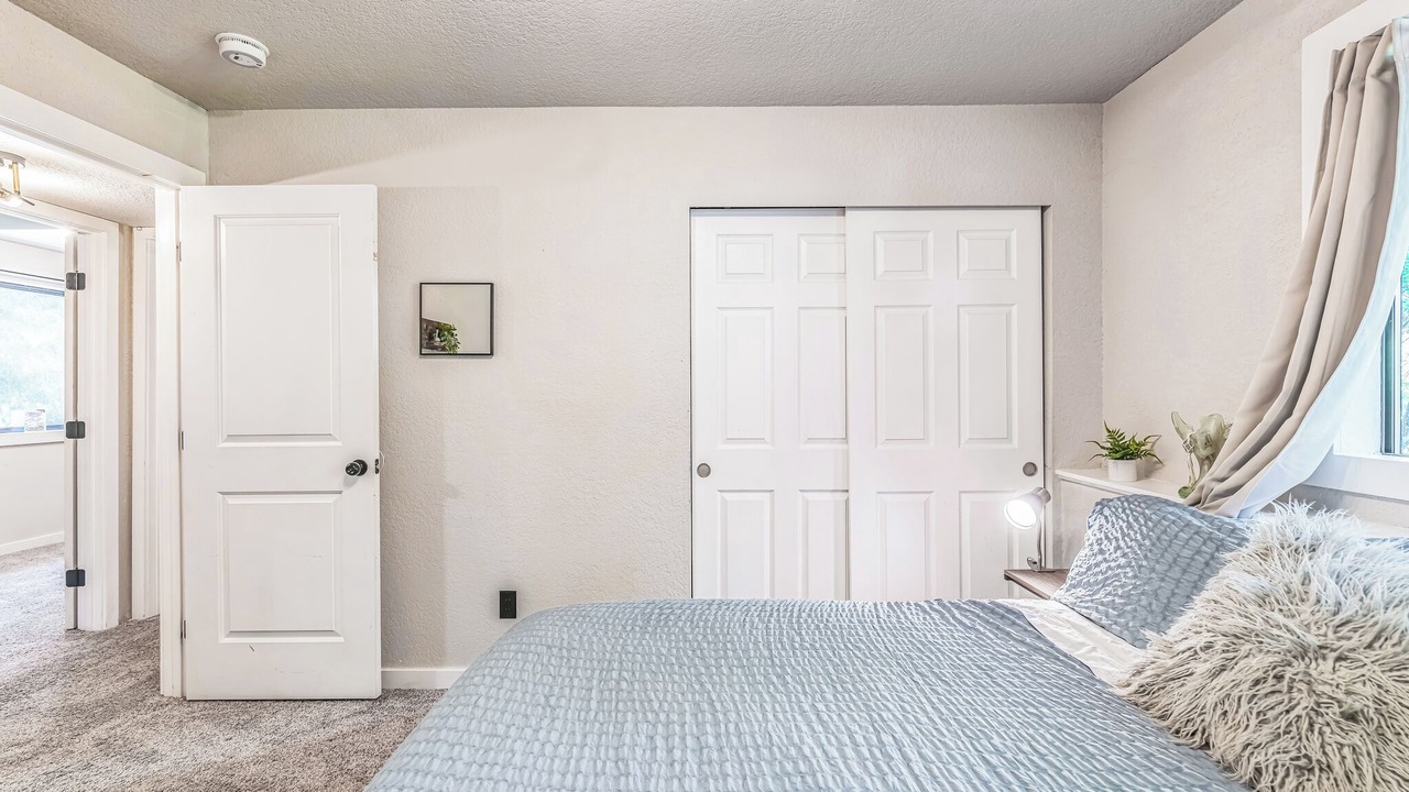 Photo of Bedroom in Lake Stevens