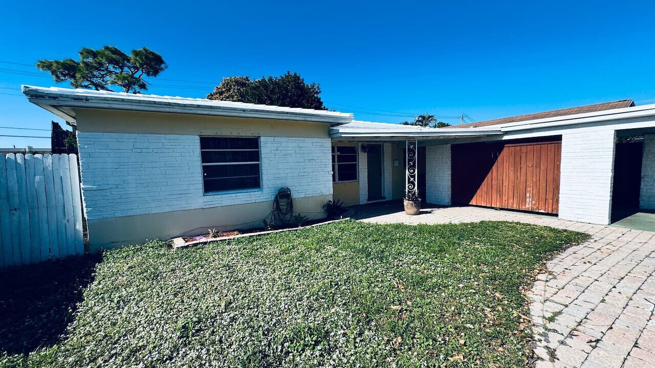 Photo of Outdoor in Poinsettia Heights