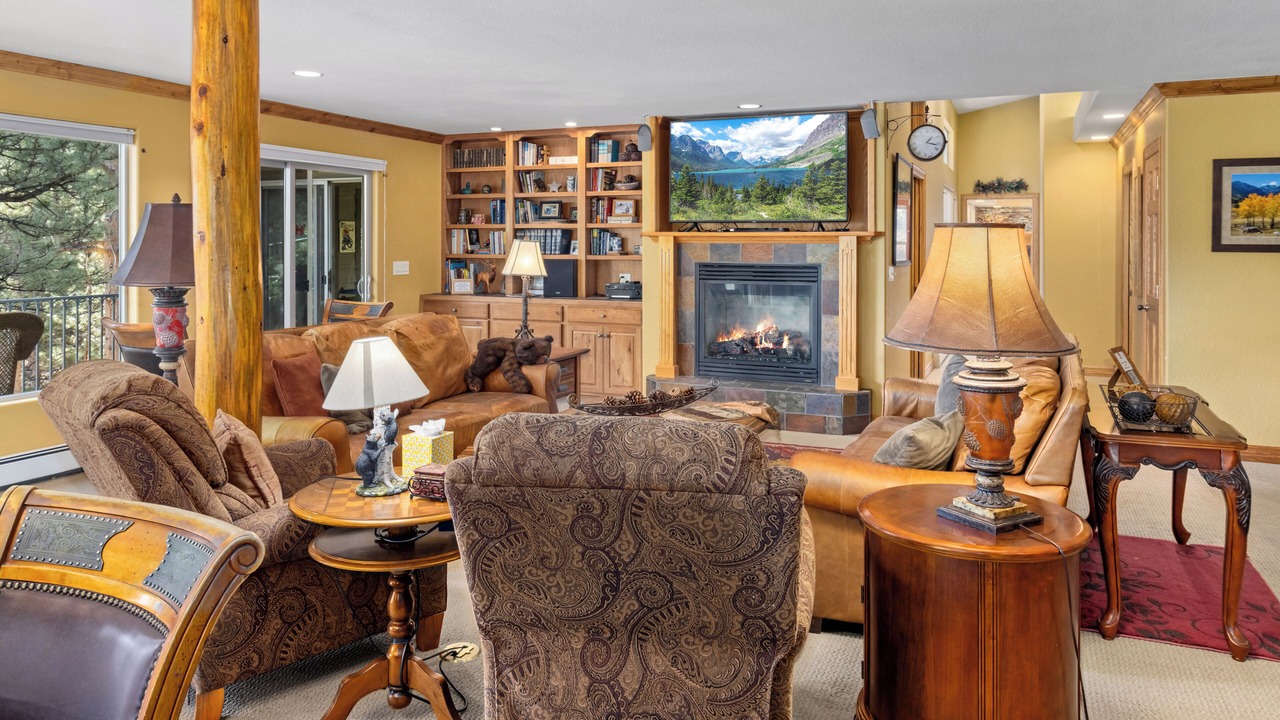 Photo of Livingroom in Estes Park