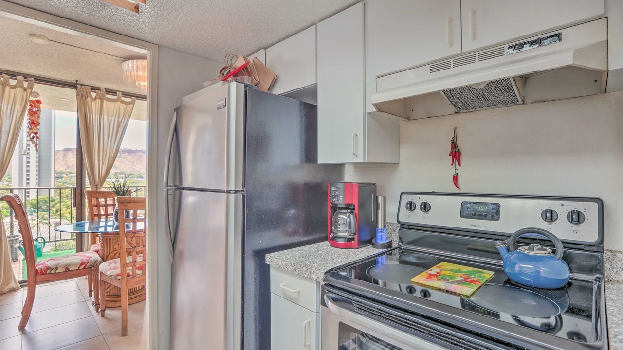 Photo of Kitchen in Waikiki