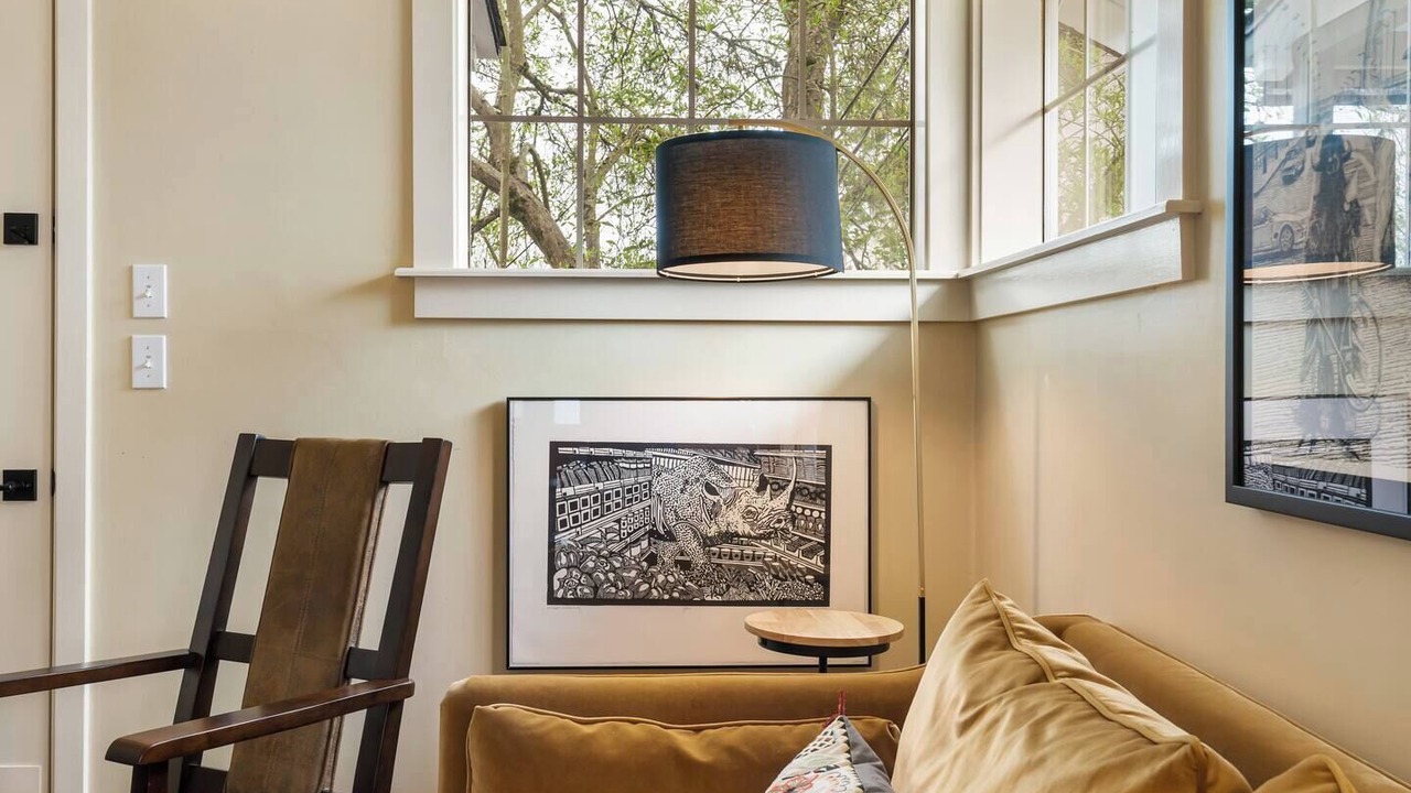 Photo of Livingroom in Squire Park