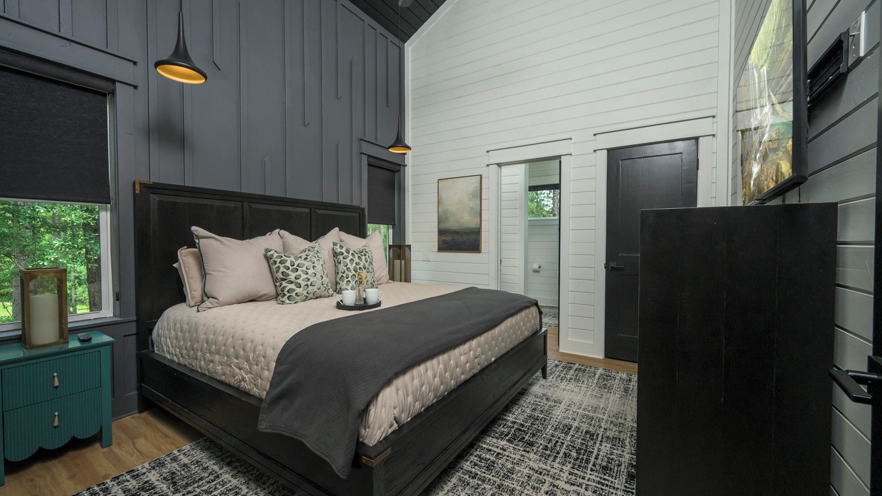 Photo of Bedroom in Hochatown
