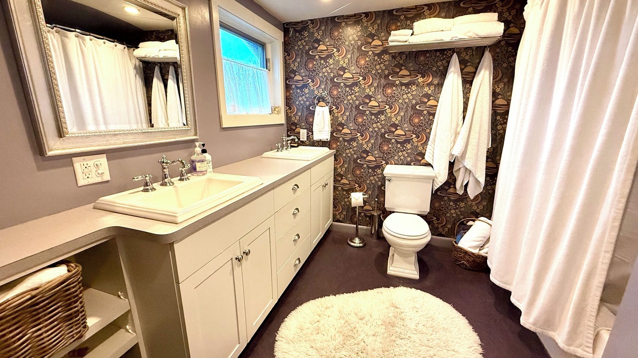 Photo of Bathroom in Genesee