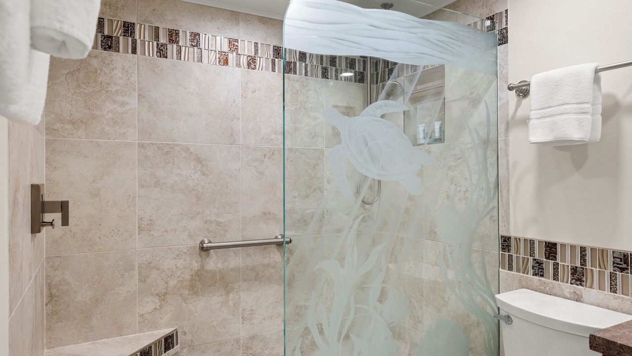 Photo of Bathroom in Historic Lahaina Front Street
