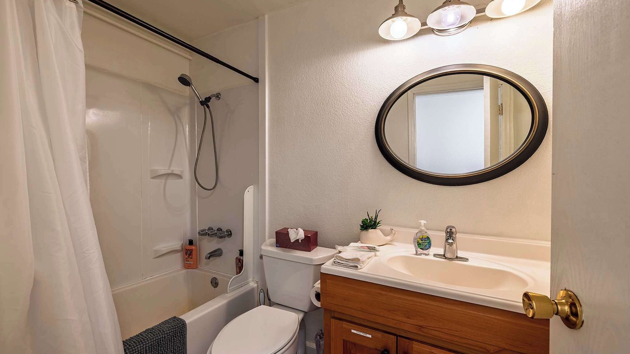 Photo of Bathroom in Taku - Campbell