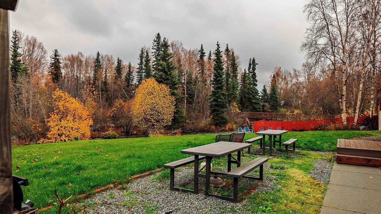 Photo of Outdoor in Taku - Campbell