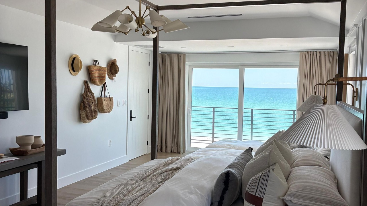 Photo of Bedroom in Palm Island