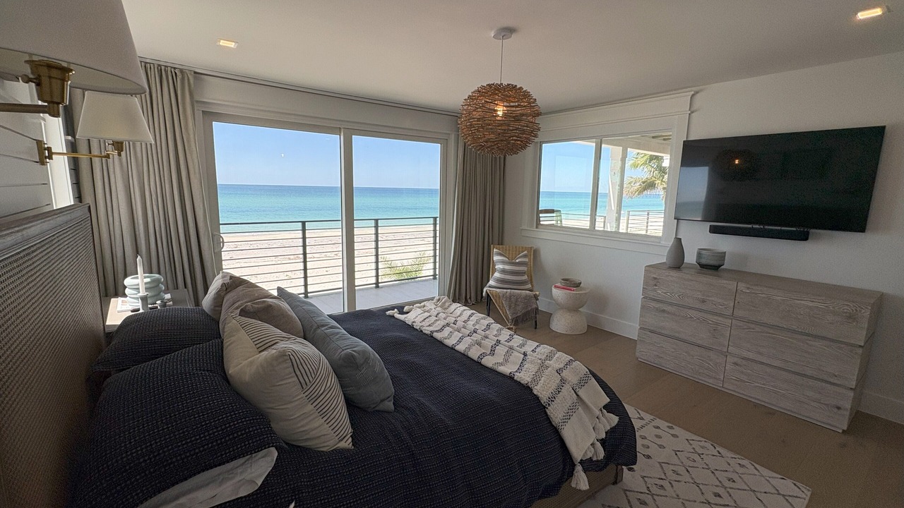 Photo of Bedroom in Palm Island