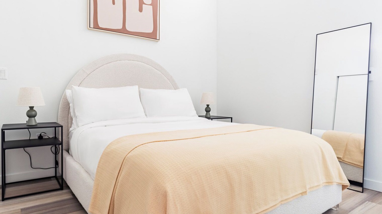Photo of Bedroom in Downtown