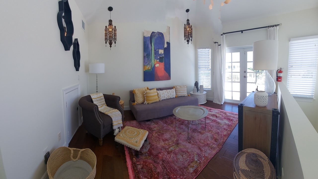 Photo of Livingroom in Juno Beach