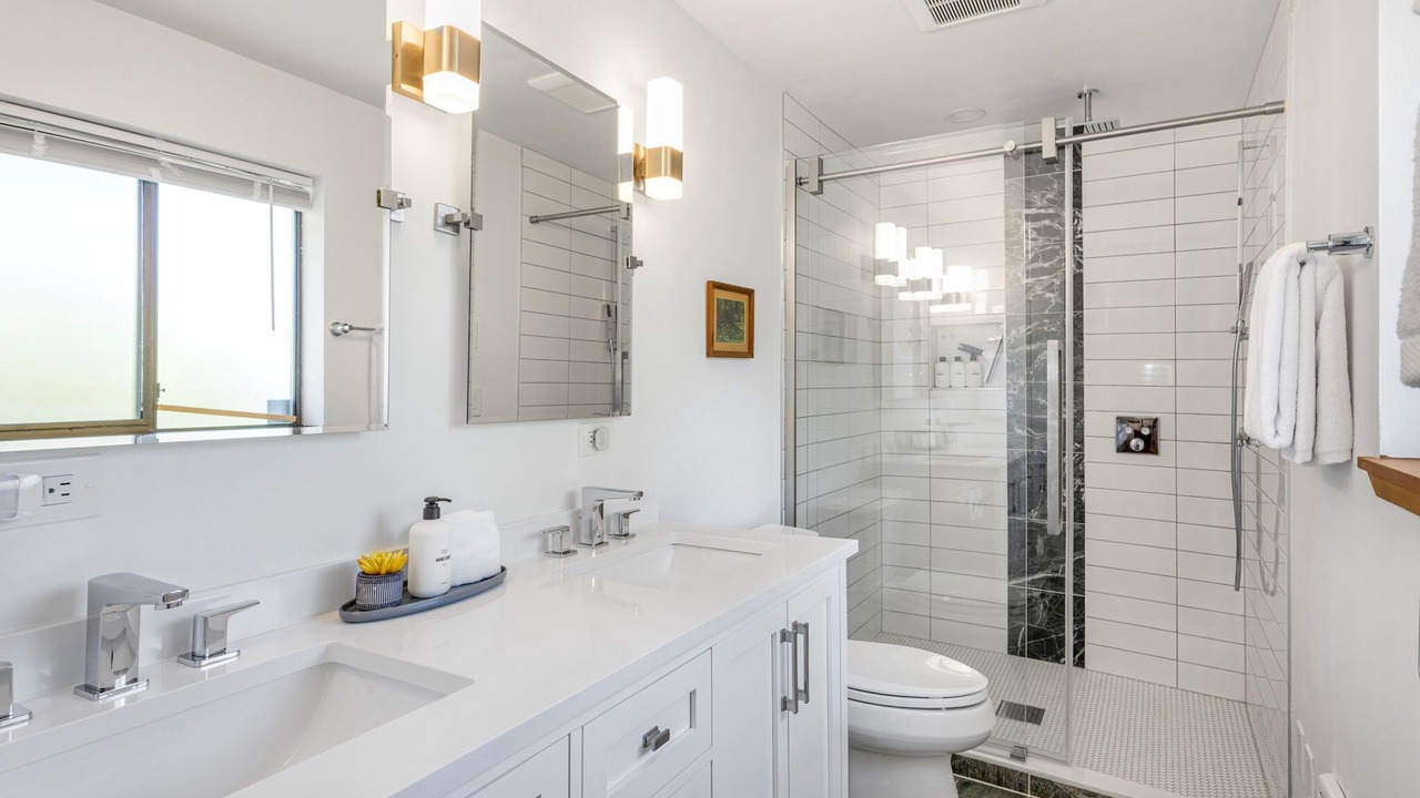 Photo of Bathroom in North Queen Anne