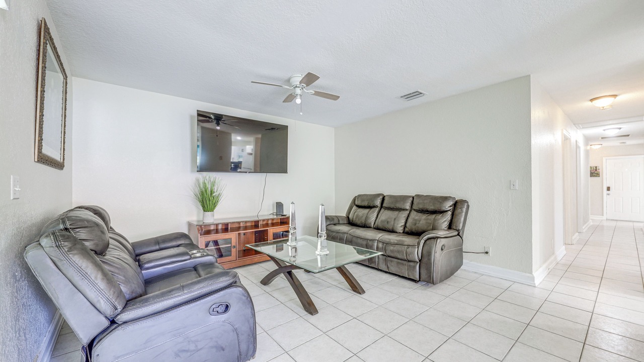Photo of Outdoor in Lake Worth Corridor