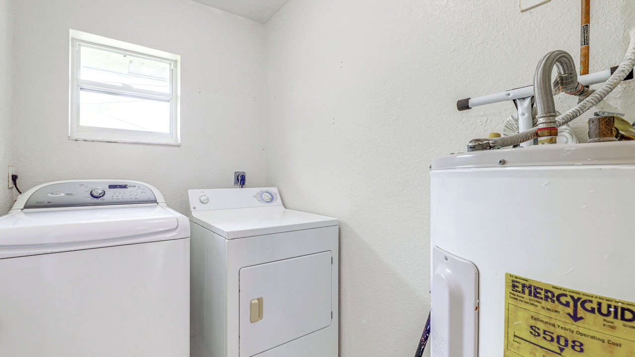 Photo of Bedroom in Lake Worth Corridor