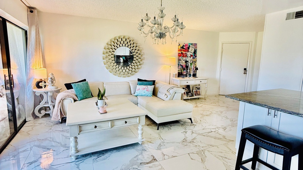 Photo of Livingroom in Bella Vista