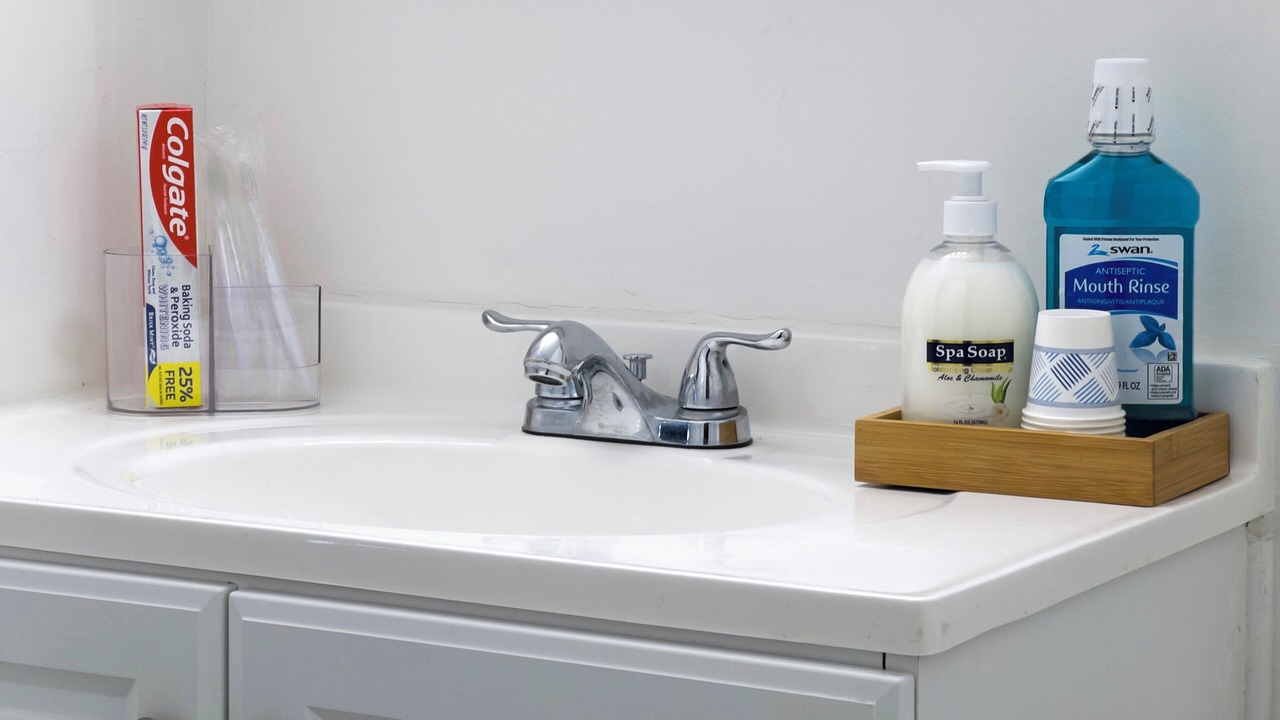 Photo of Bathroom in Lake Worth Corridor