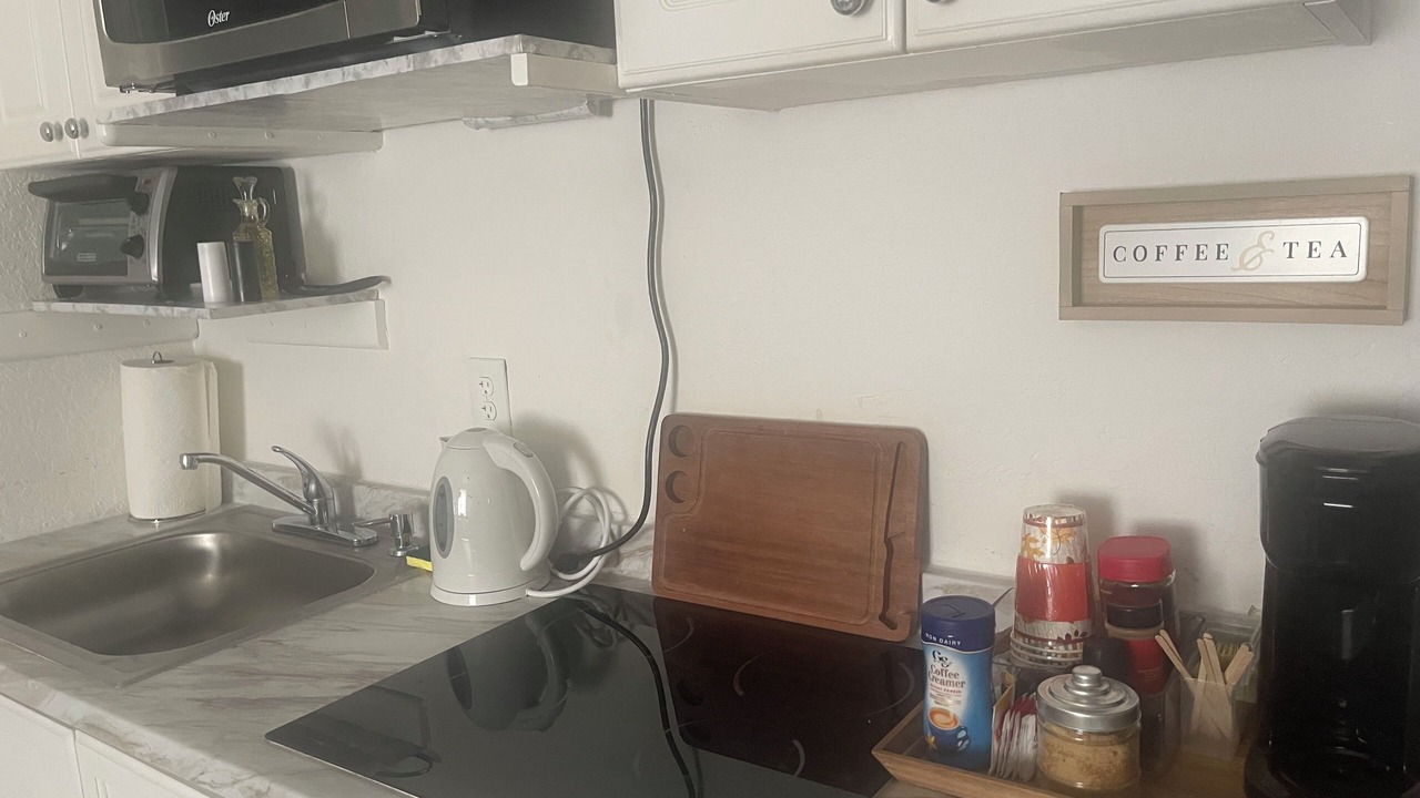 Photo of Kitchen in Lake Worth Corridor