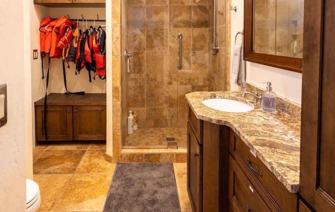 Photo of Bathroom in Union