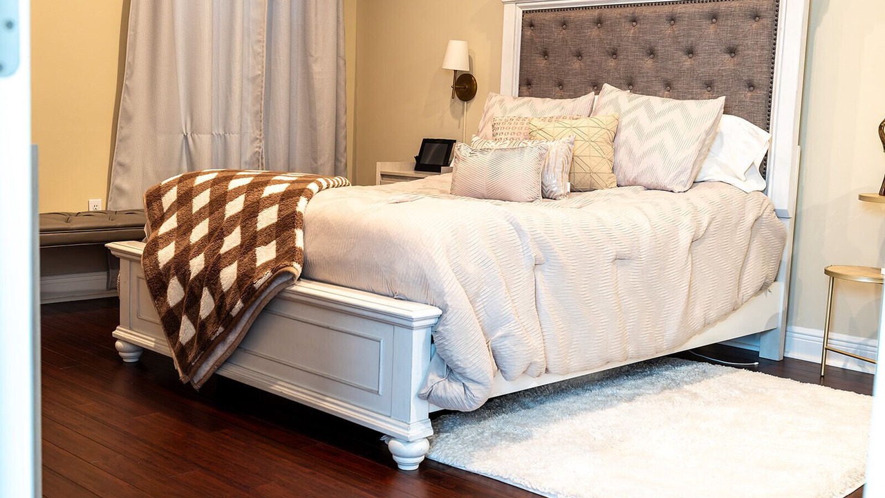 Photo of Bedroom in Lakeview