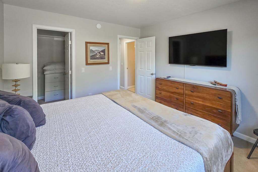 Photo of Bedroom in Bayshore - Klatt