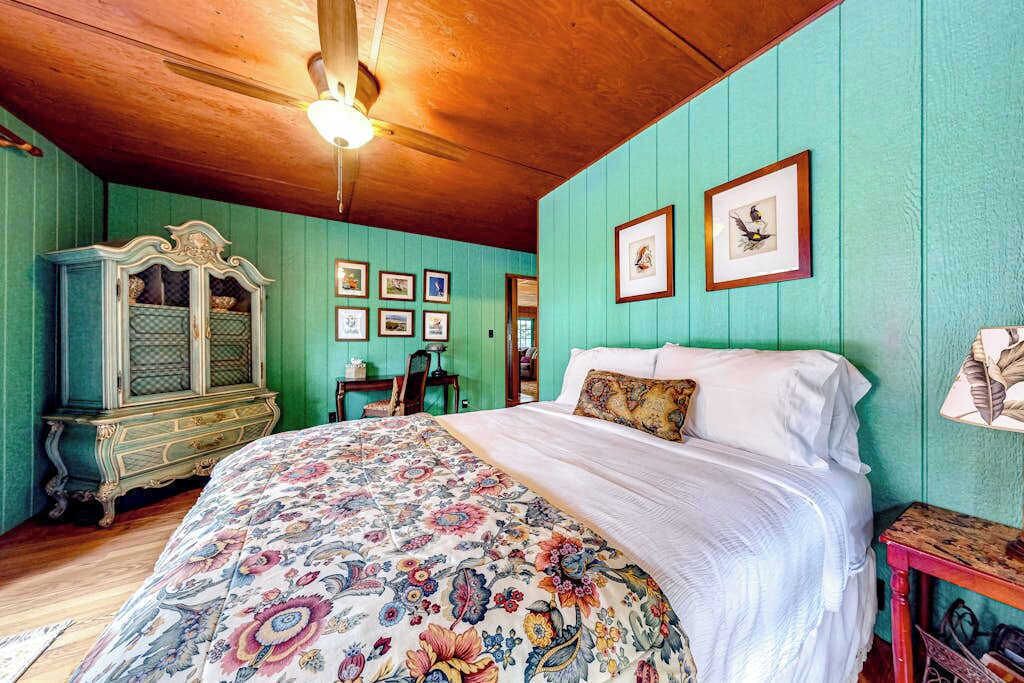 Photo of Bedroom in Volcano